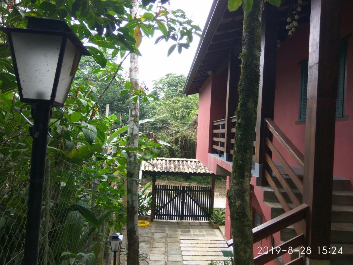 Villa Felix Suites E Chales Убатуба Екстериор снимка