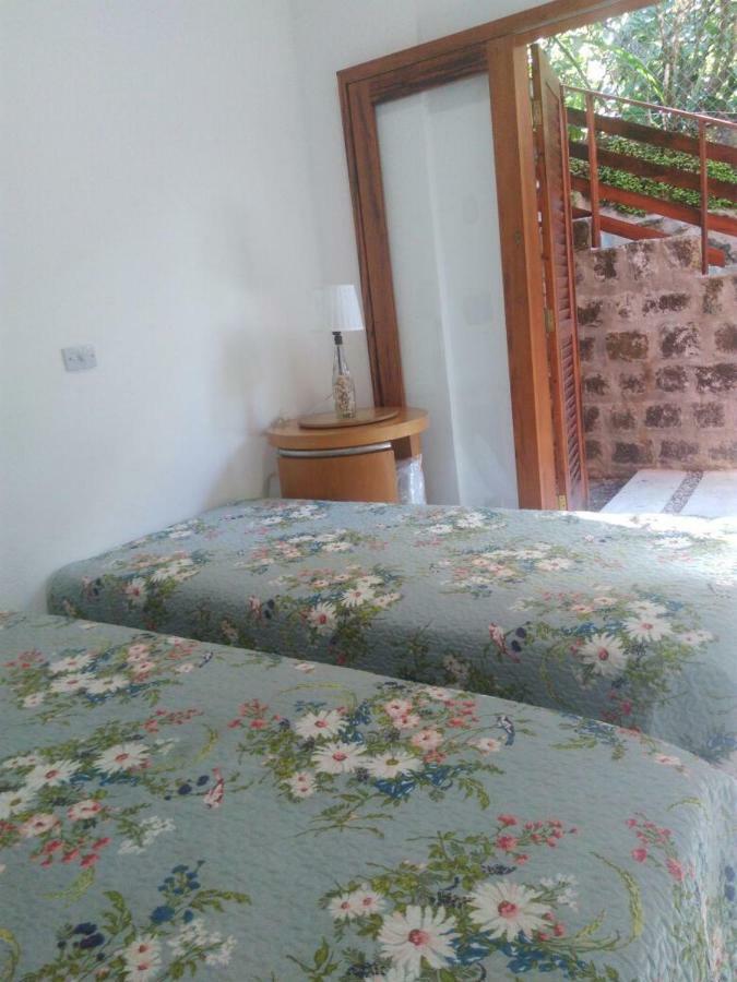 Villa Felix Suites E Chales Убатуба Екстериор снимка